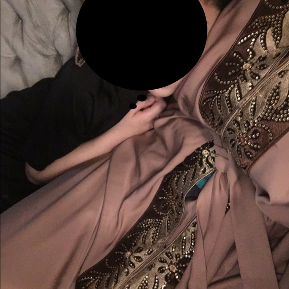 Stunning Abaya from Dubai - Picture 4 of 4